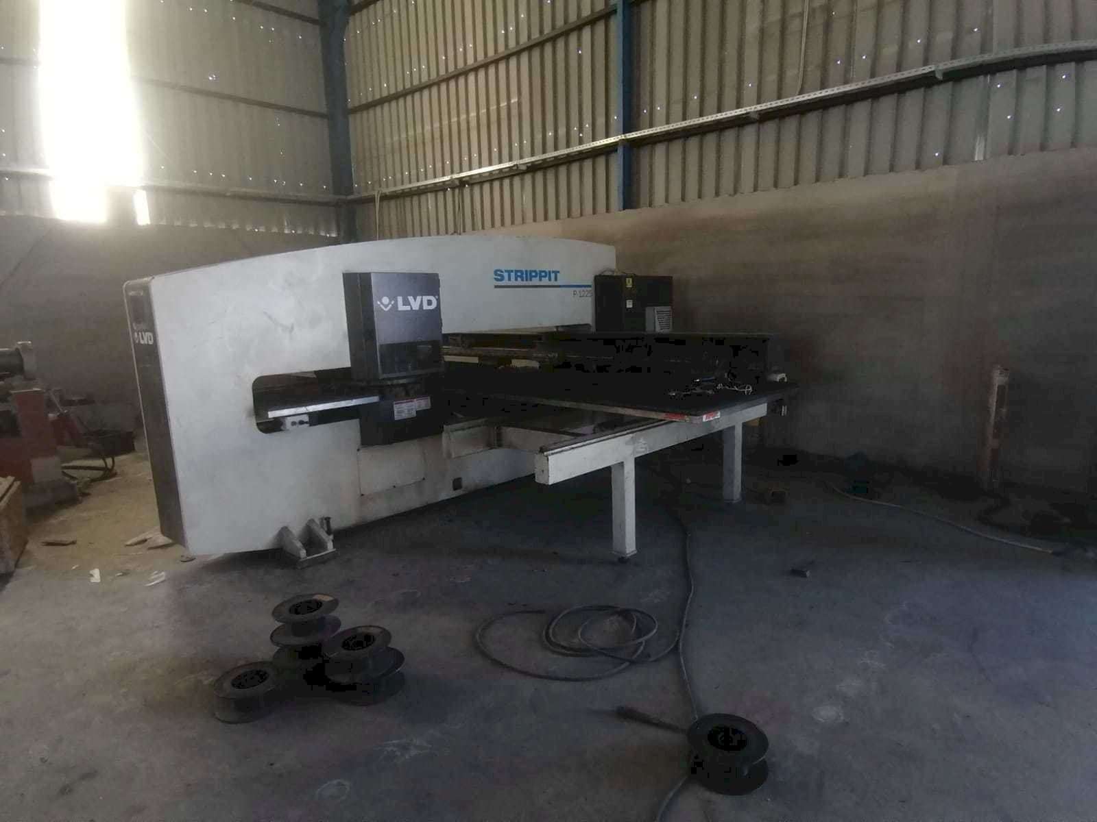 Vista Frontal da LVD P-1225 máquina