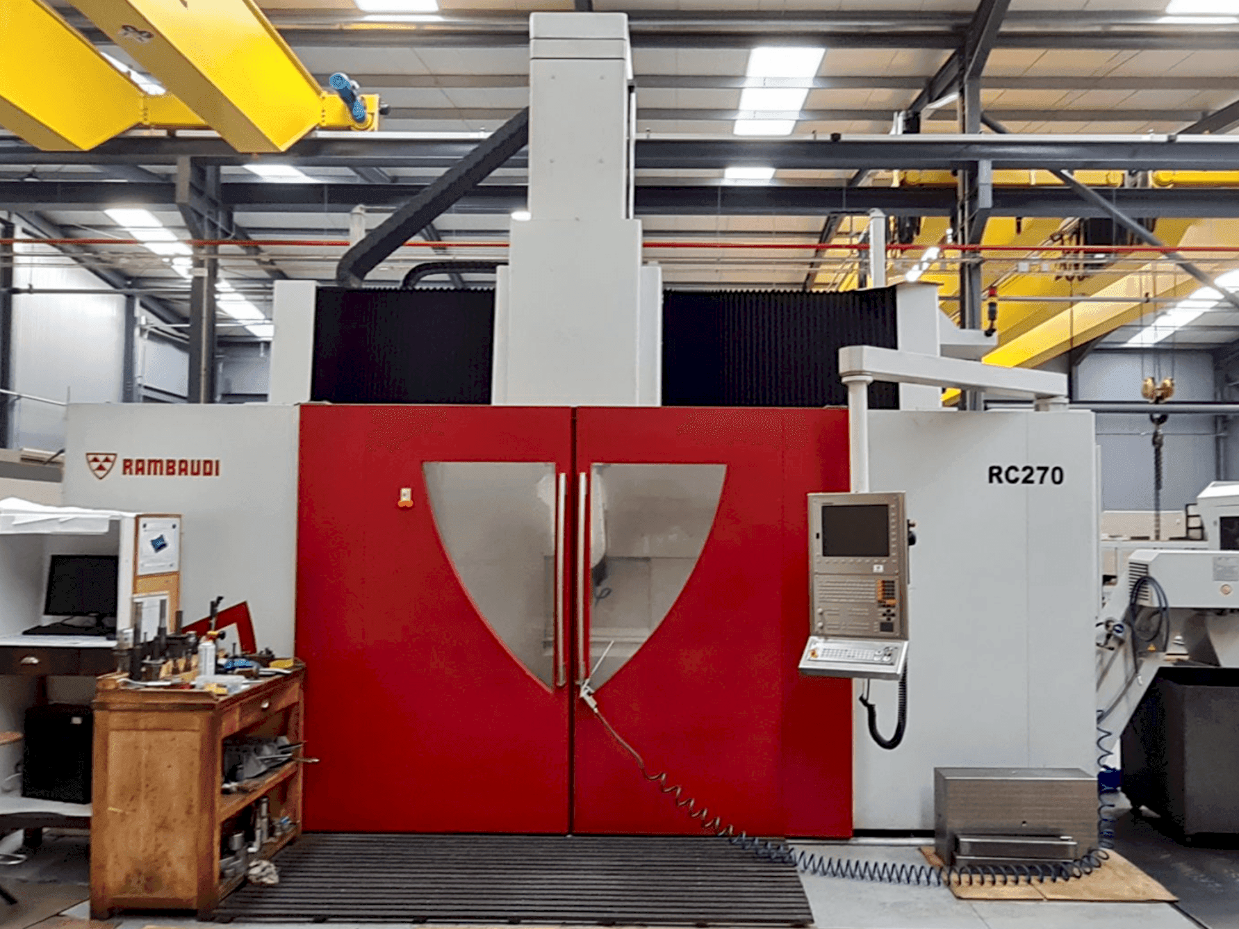 Vista Frontal da Rambaudi RC 270 máquina