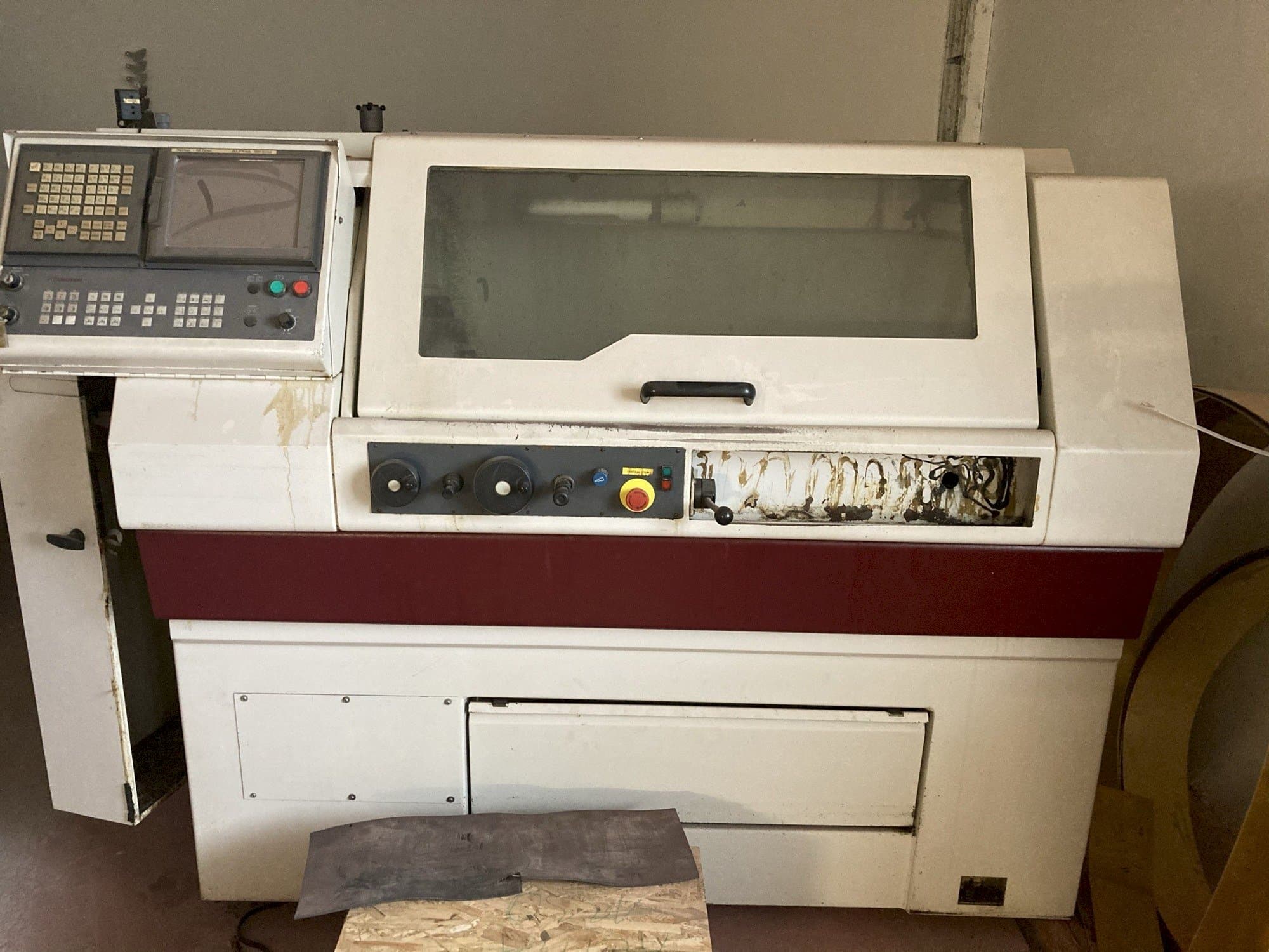 Vista Frontal da Harrison Alpha 1330S máquina