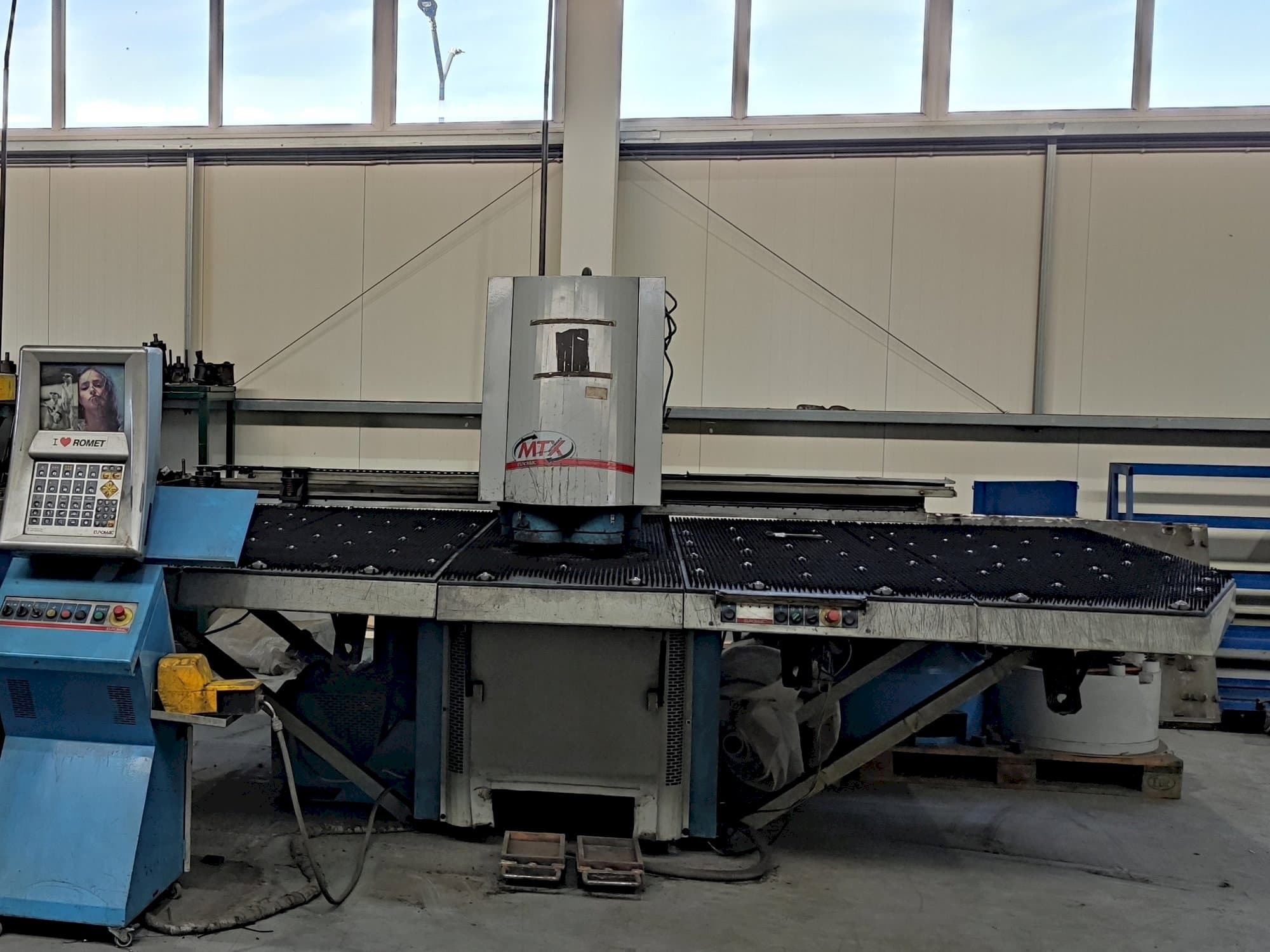 Vista Frontal da Euromac MTX INDEX máquina