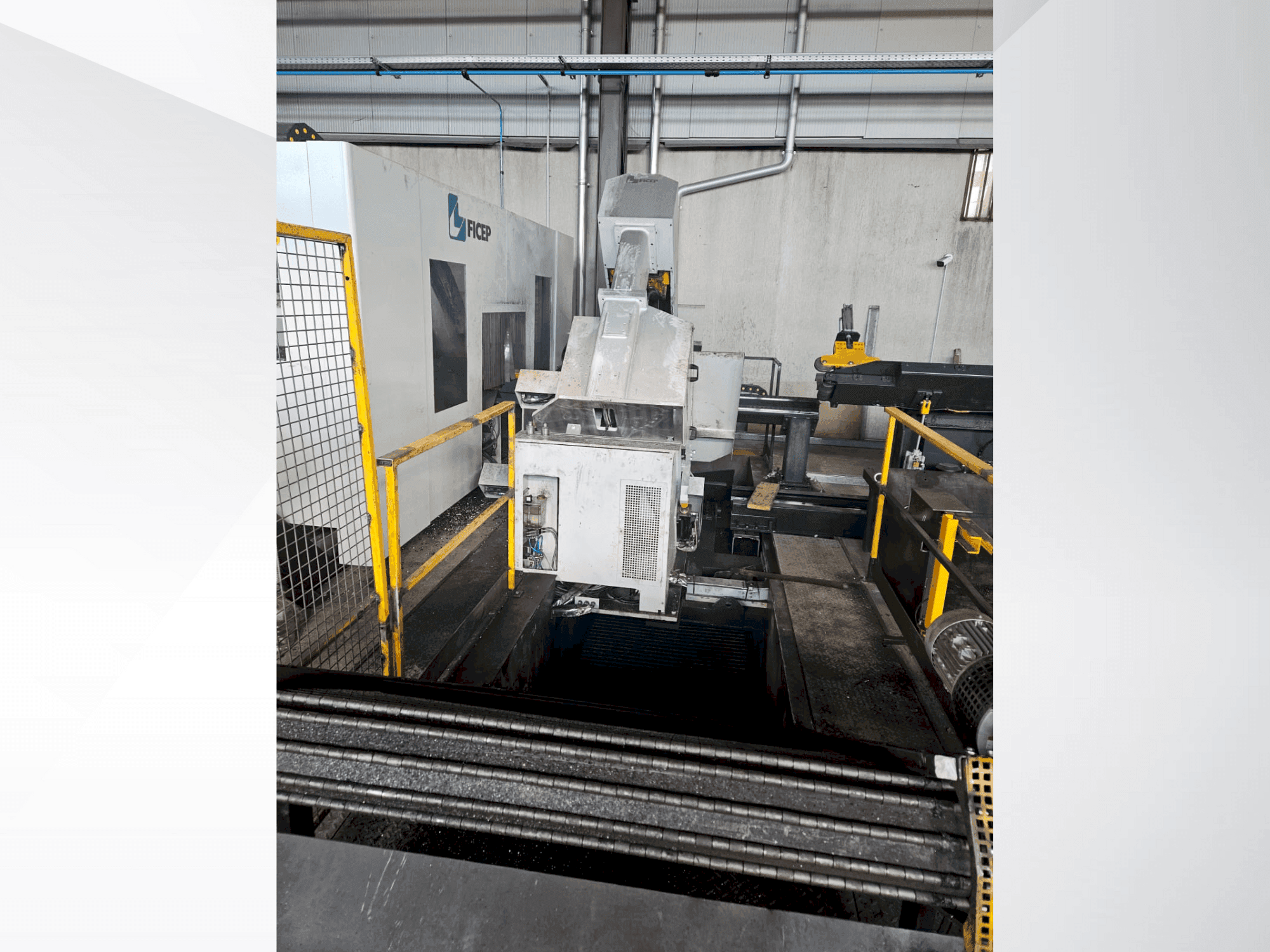 Vista Frontal  da FICEP D50F  máquina