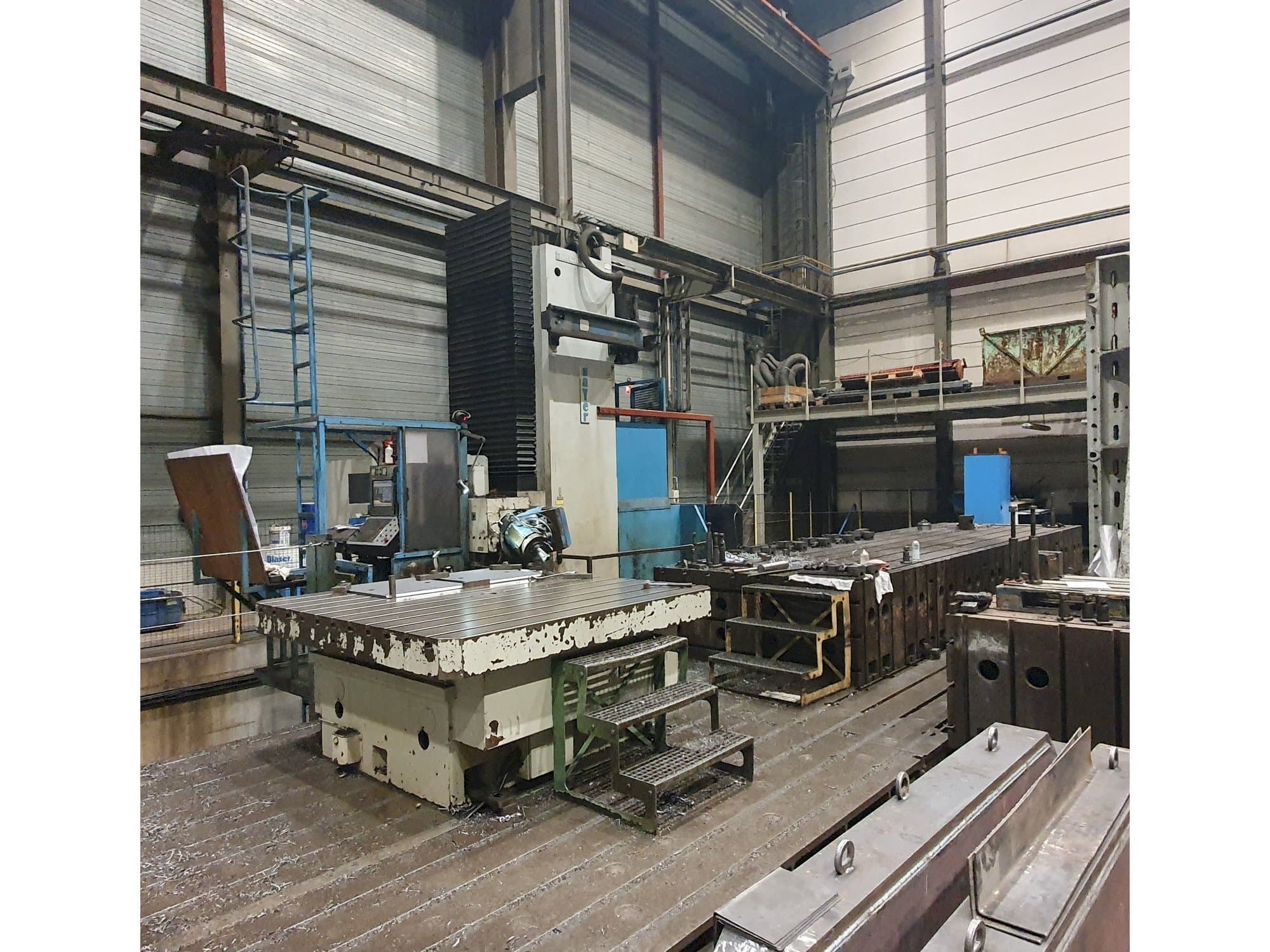 Vista Frontal  da Zayer 30-KCU-12000  máquina