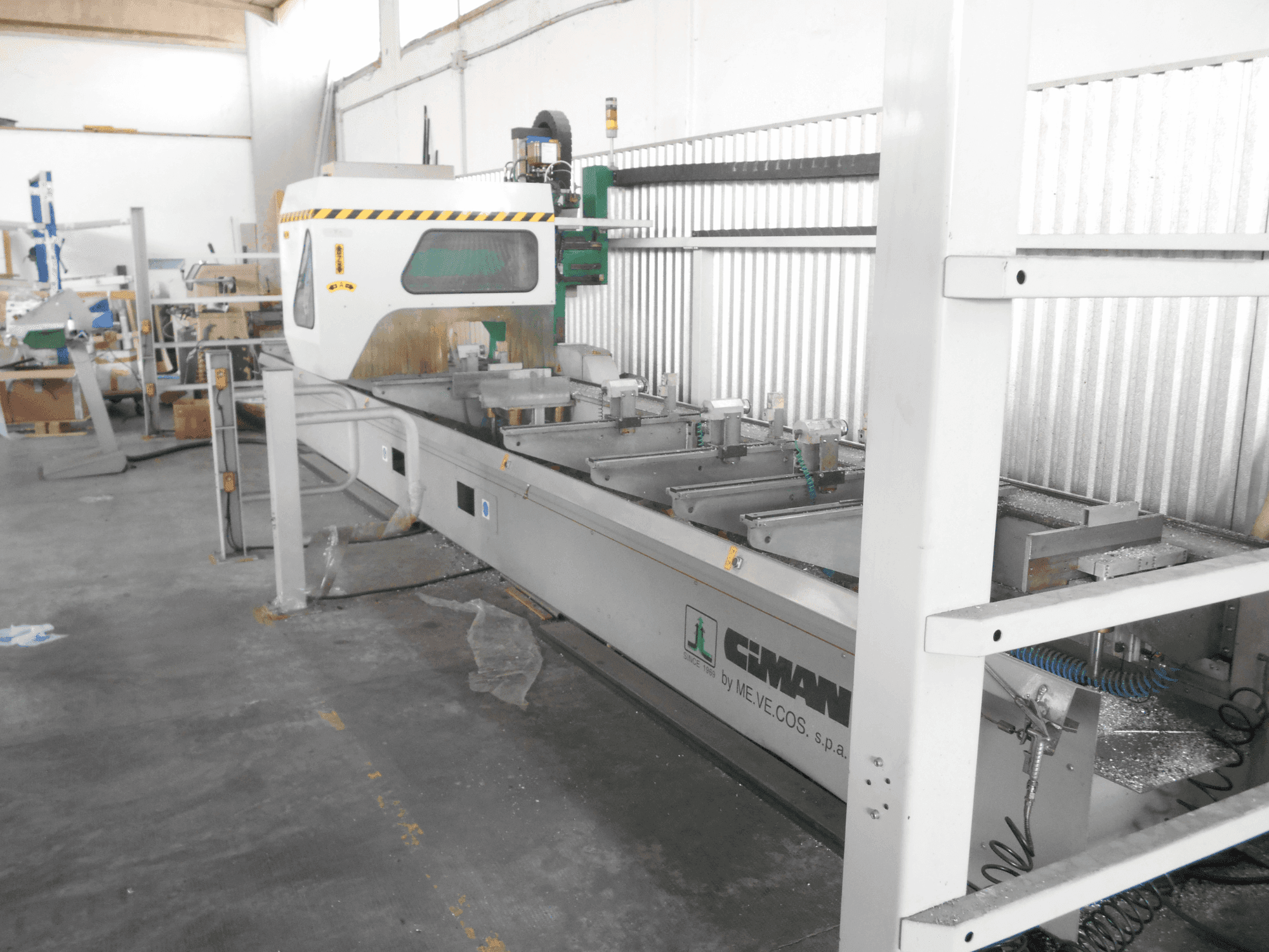 Vista Frontal  da CIMAN Mizak 6.7 twin  máquina