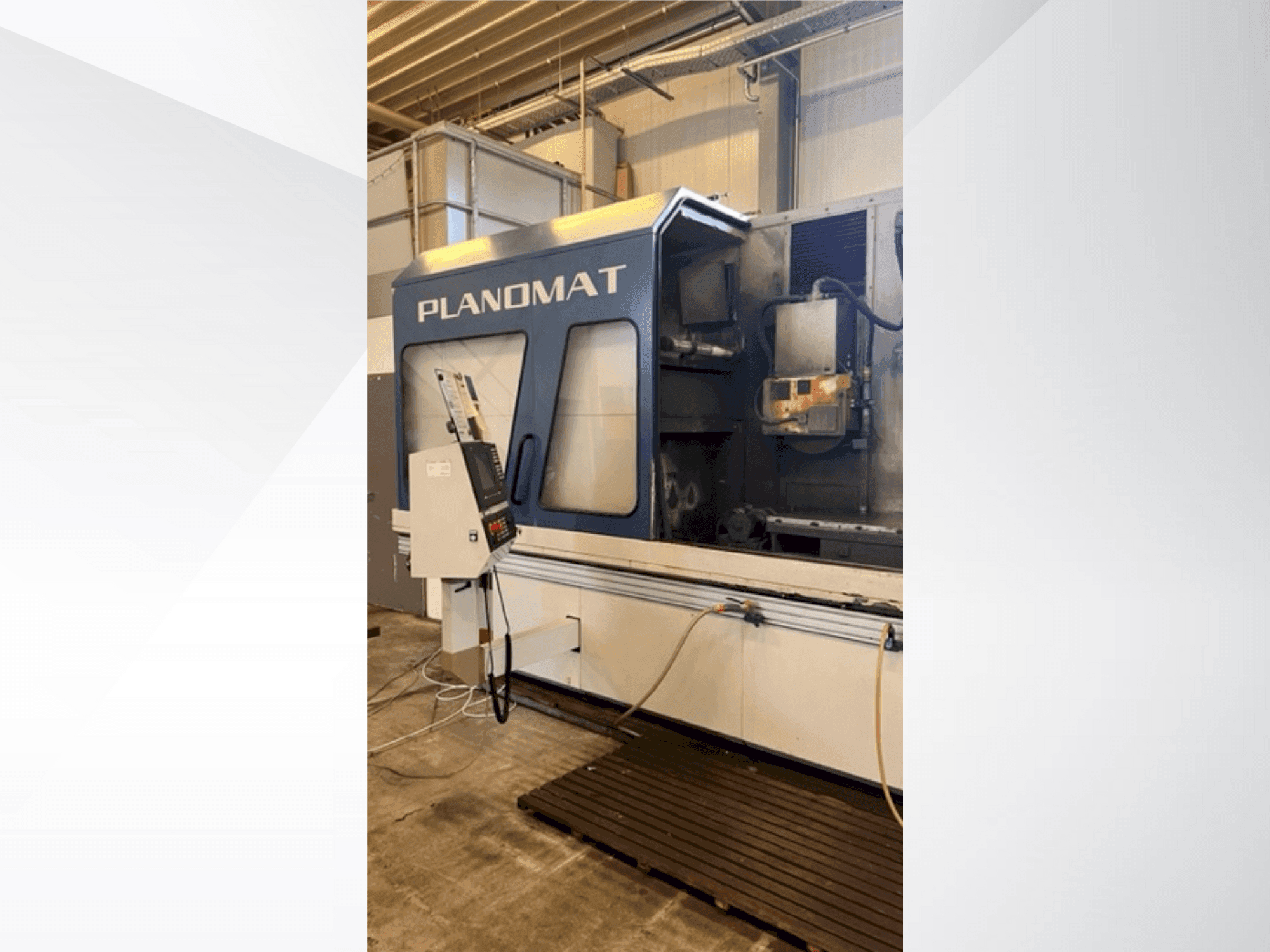 Vista Frontal  da BLOHM Planomat 616  máquina