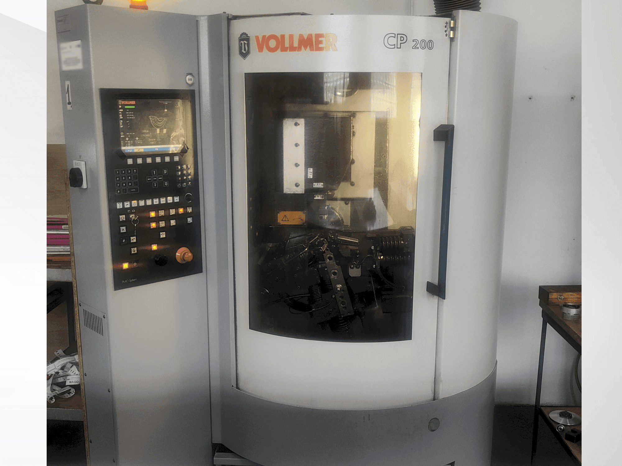 Vista Frontal da VOLLMER CP 200 máquina