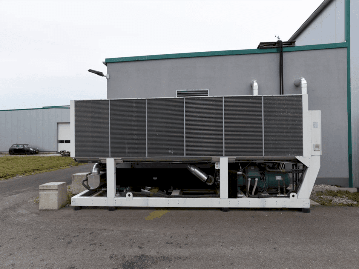 Vista Frontal da Mitsubishi Electric Glider Evo CLA 660 máquina