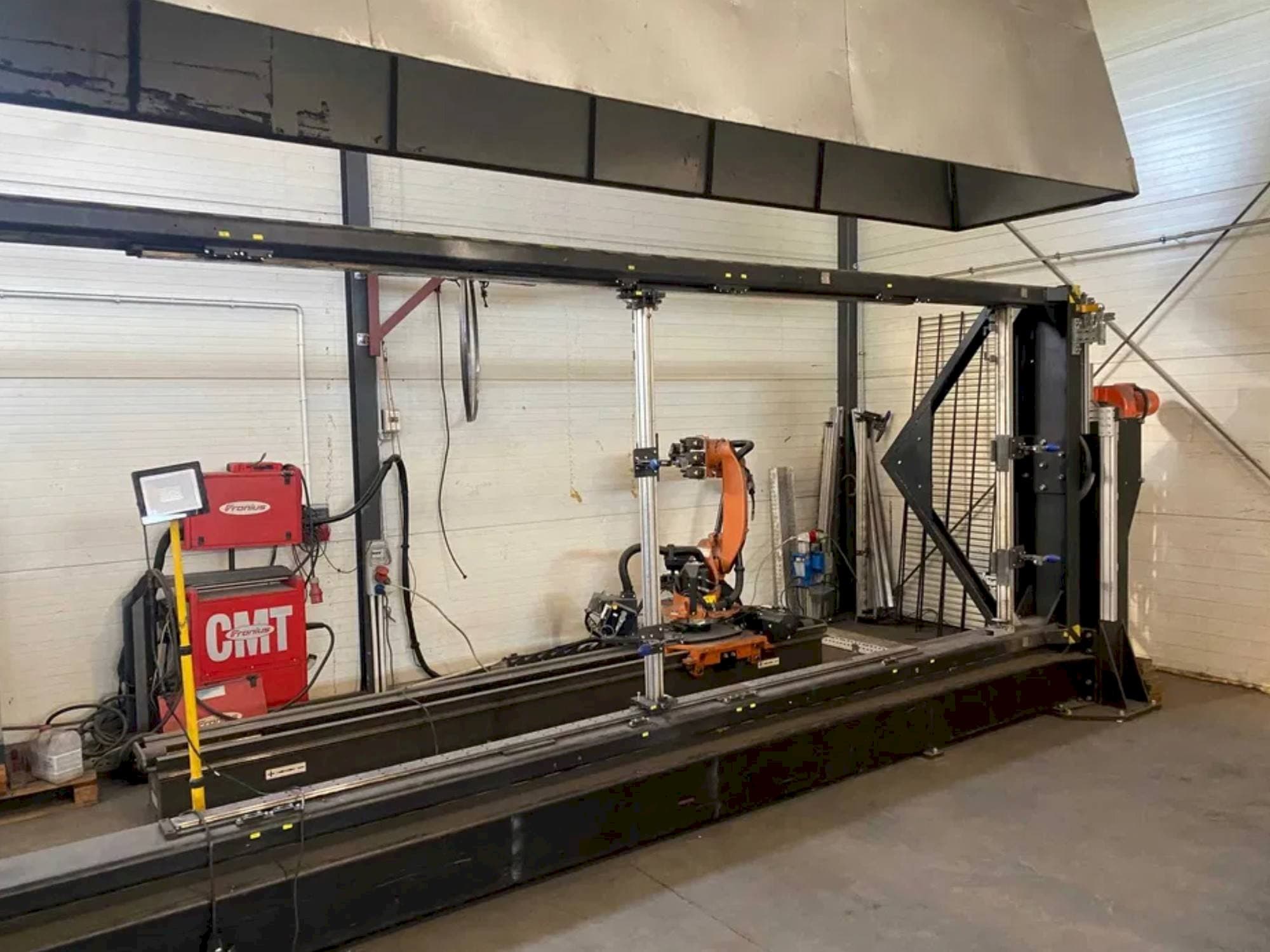 Vista Frontal da Kronos Kjellberg KR 16 L6 ARC-C máquina