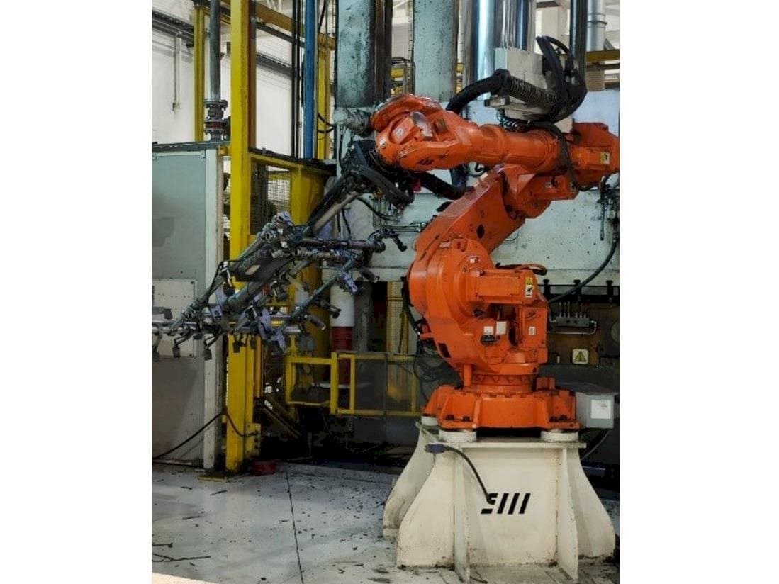 Vista Frontal da ABB IRB 6640-185/2.8 máquina