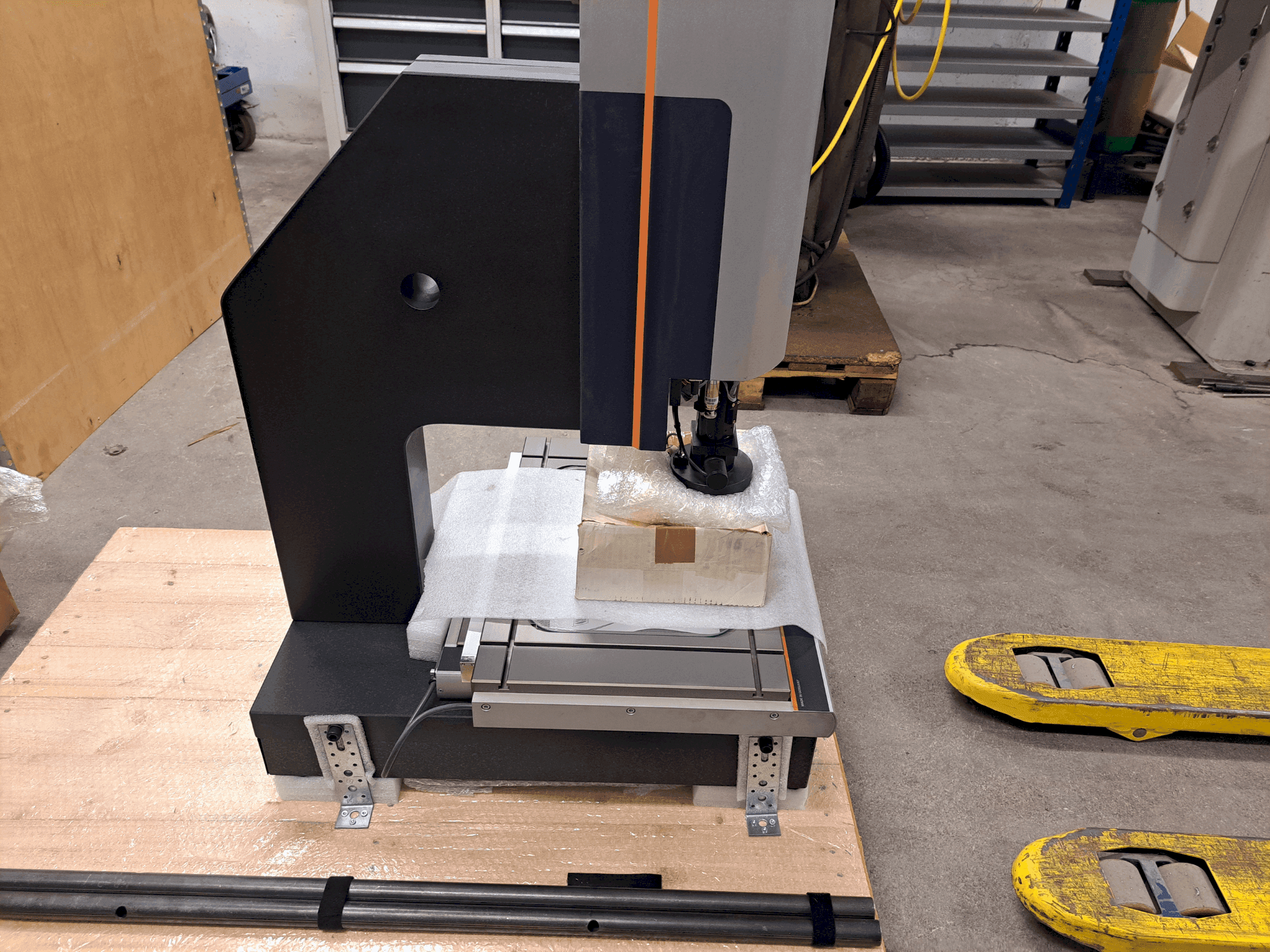 Vista Frontal da HEINRICH SCHNEIDER MM1-300 CNC MZ TP20 máquina