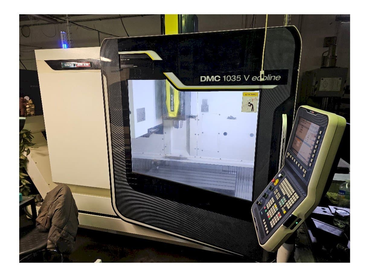 Vista Frontal da DMG DMC 1035 V ecoline máquina