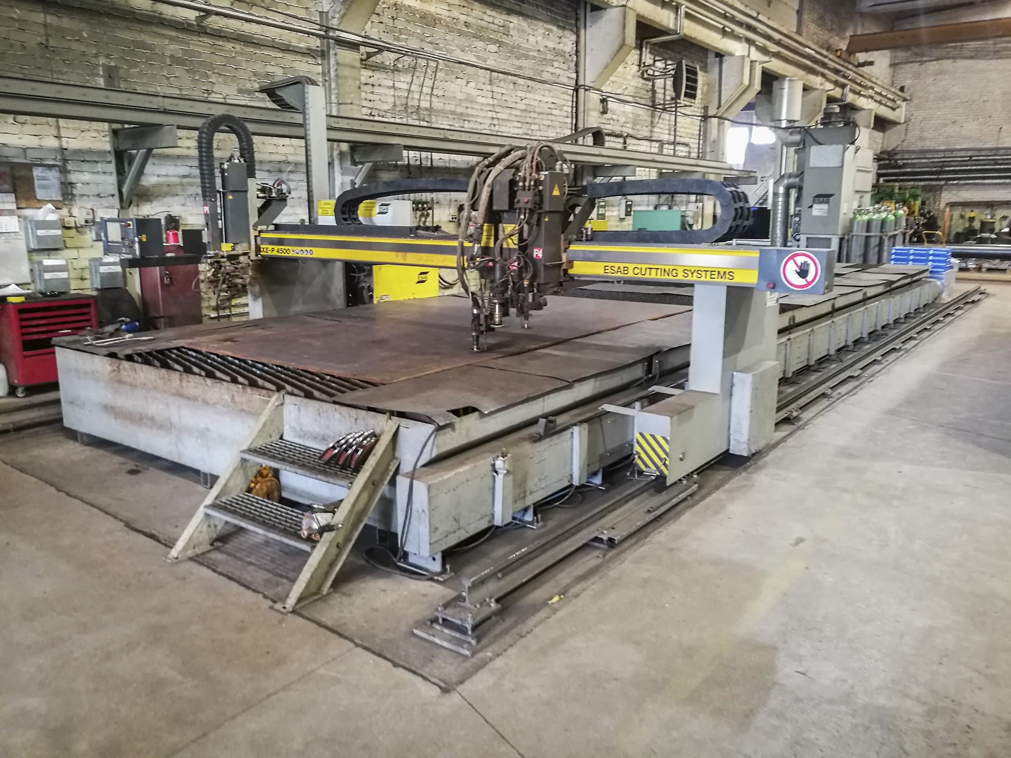 Vista Direita  da ESAB SXE-P2 4500  máquina