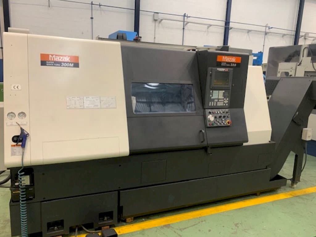 Vista Frontal da Mazak SQT 300 M máquina