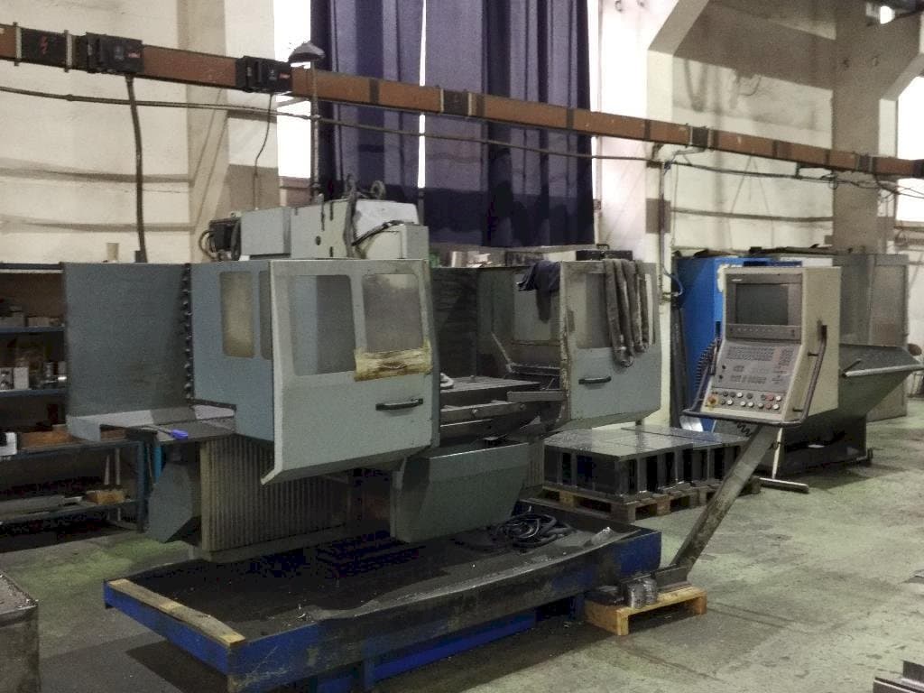 Vista Frontal da TOS FGS 50 CNC-B máquina