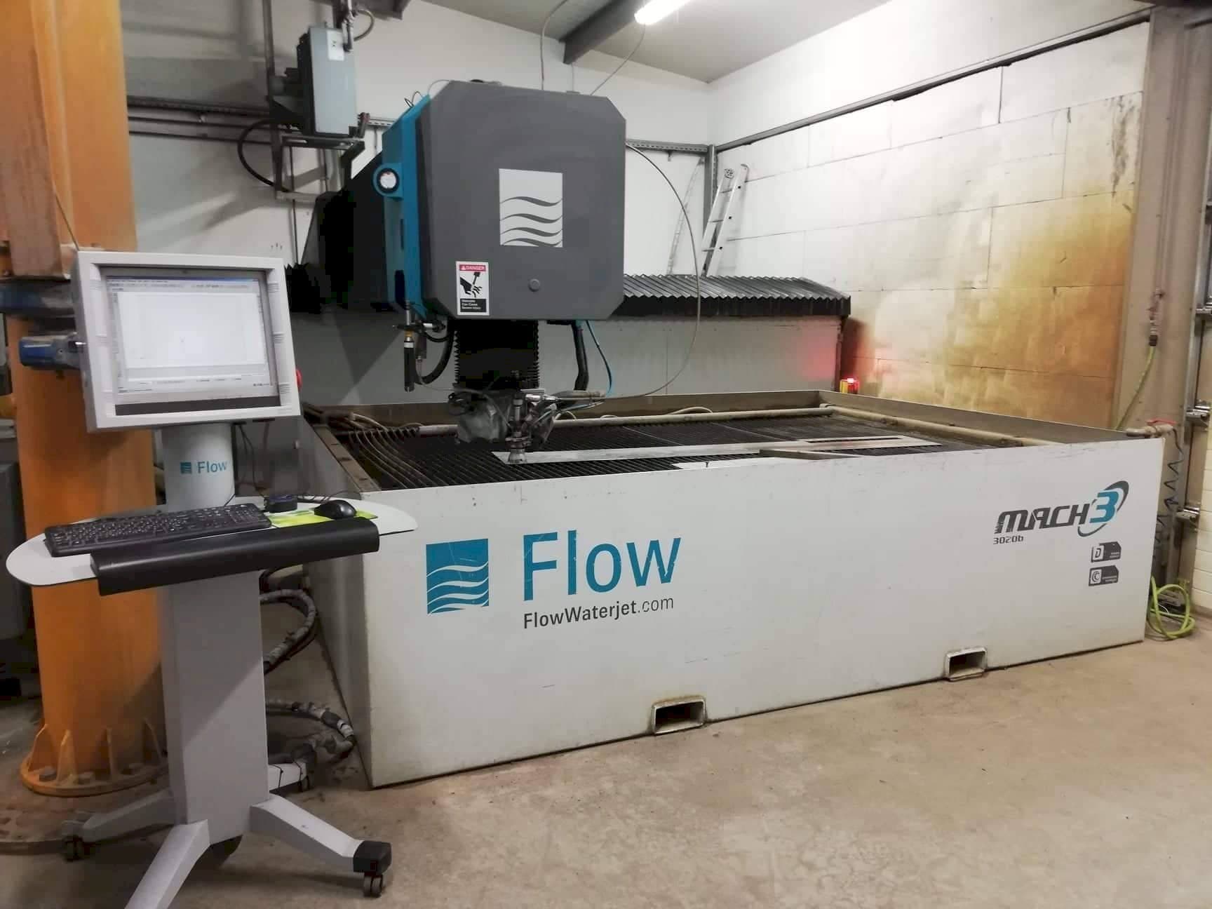 Vista Frontal da Flow Mach3-3020b máquina