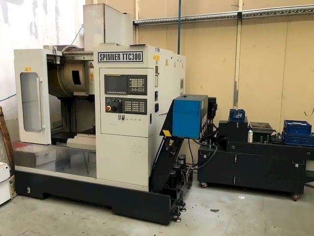Vista Frontal  da SPINNER TTC300 52 SMMCY  máquina