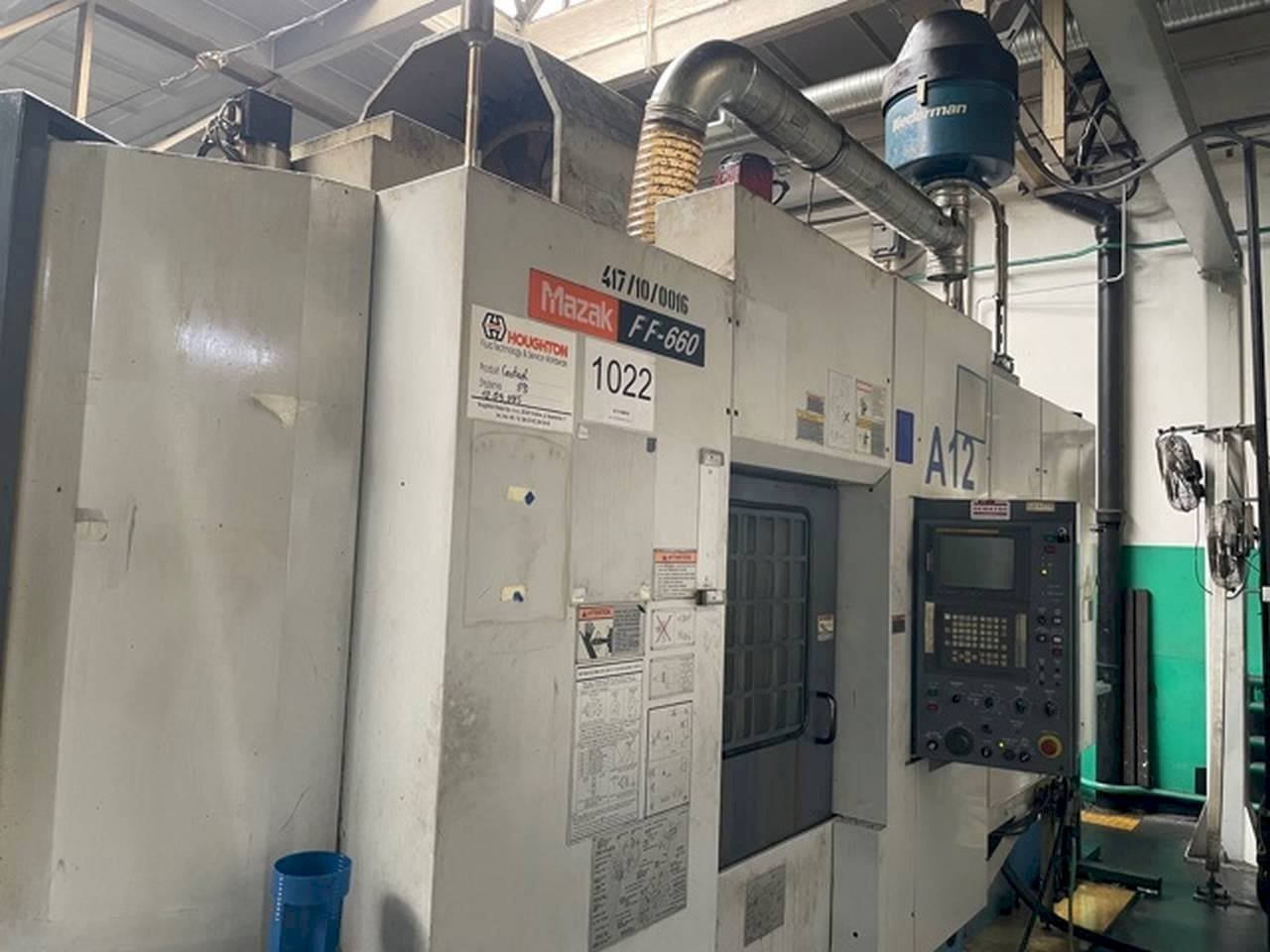 Vista Frontal da Mazak FF-660 máquina