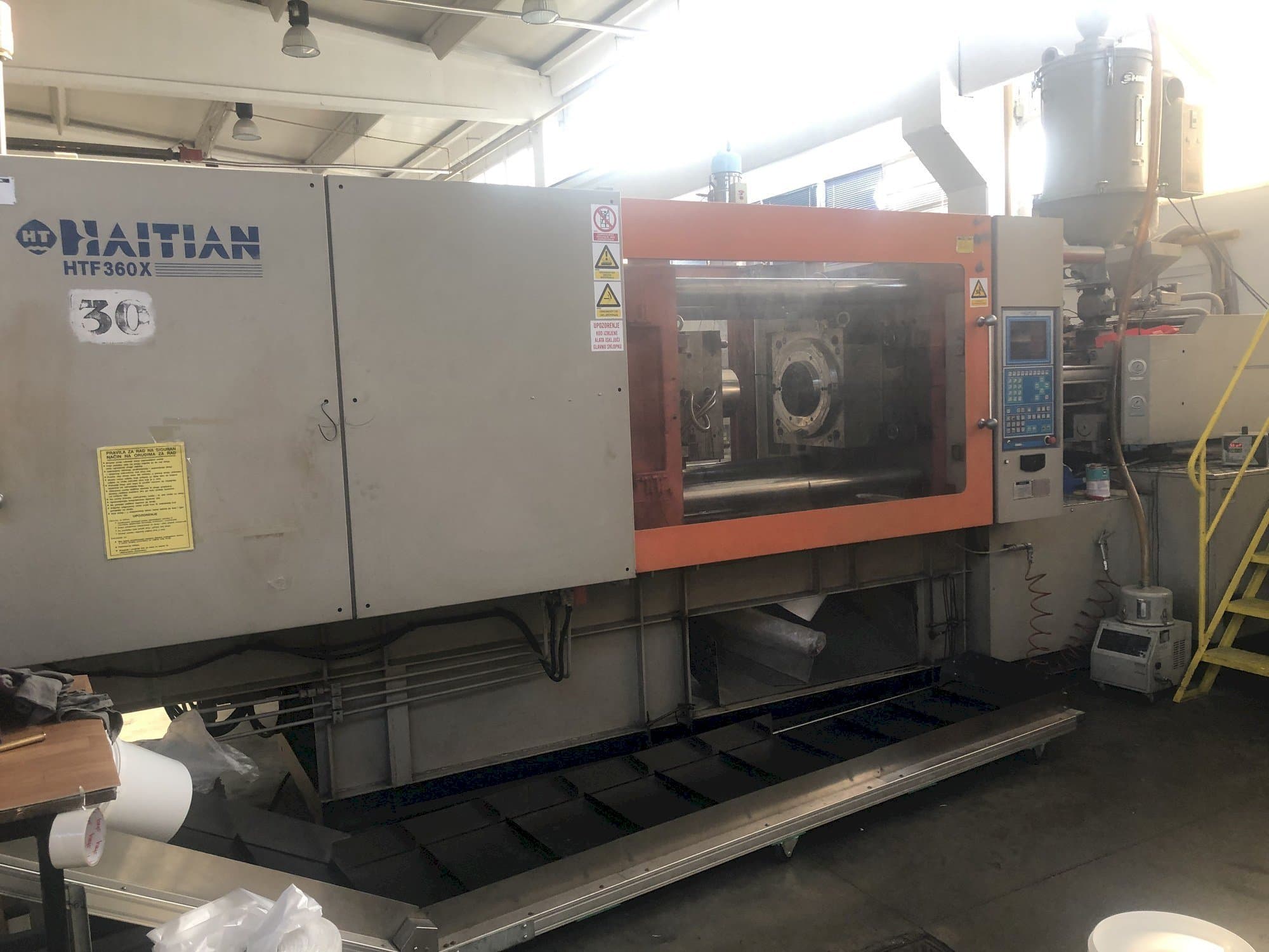 Vista Frontal da HAITIAN HTF 360X máquina