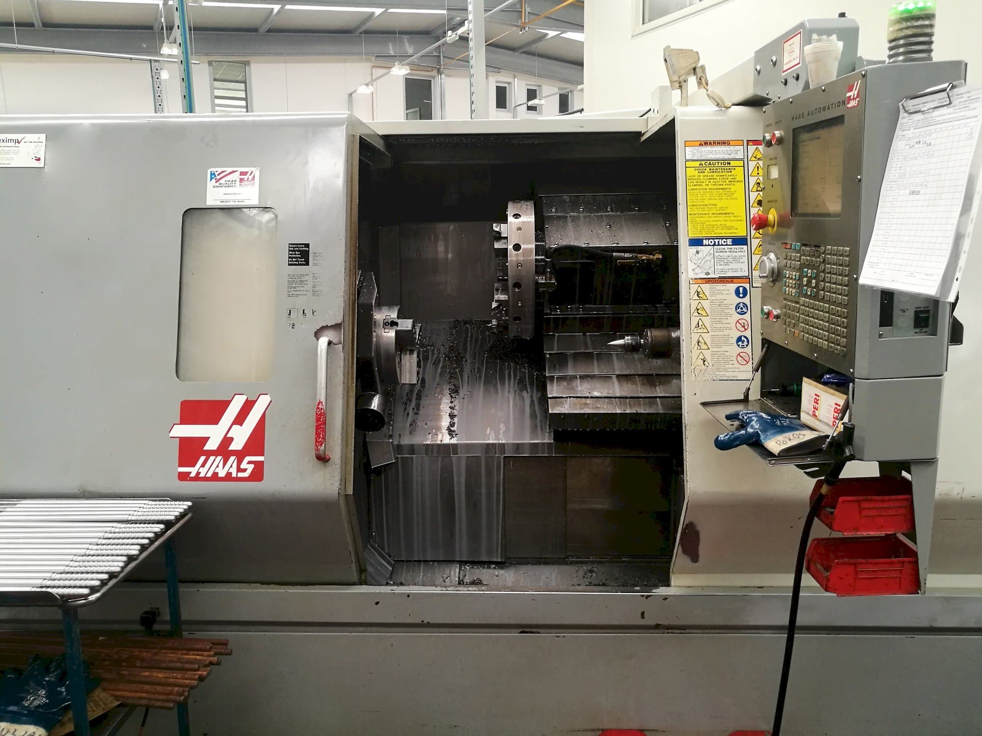 Vista Frontal da HAAS SL-30THE máquina