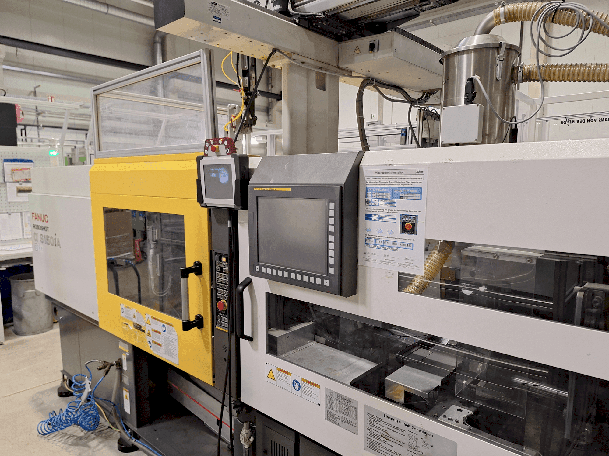 Vista Frontal da FANUC Roboshot S150iA máquina