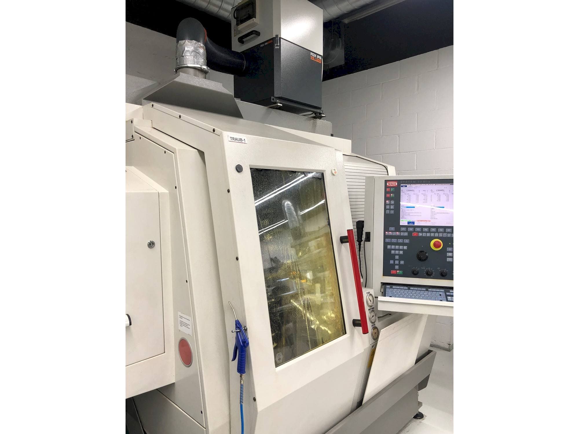 Vista Frontal da TRAUB TNL 18 máquina