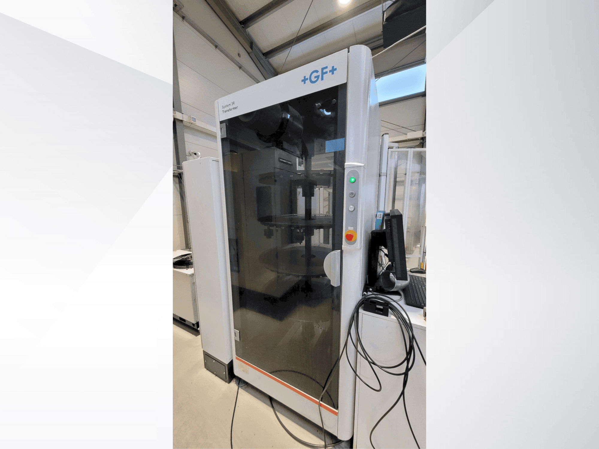 Vista Frontal da +GF+ System 3R transformer máquina