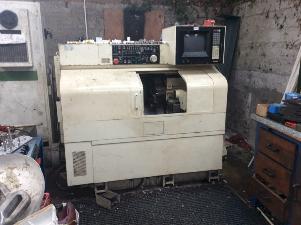 Vista Frontal da NAKAMURA-TOME TMC-15 máquina