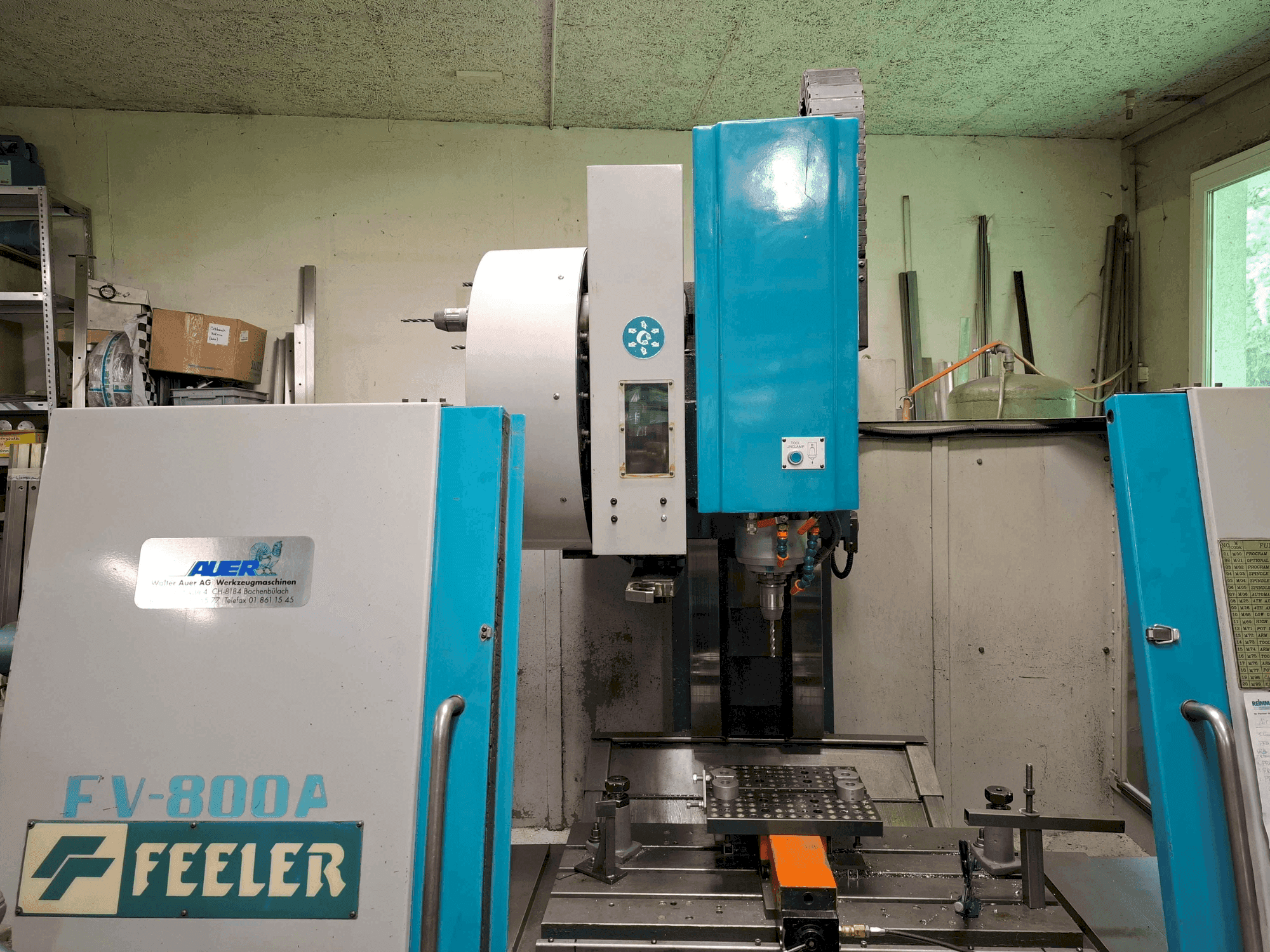Vista Frontal da Feeler FV-800A máquina