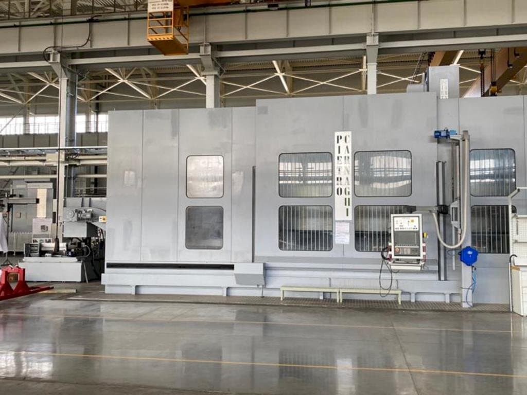 Vista Frontal da PIETRO CARNAGHI AC 32TM 2800 máquina