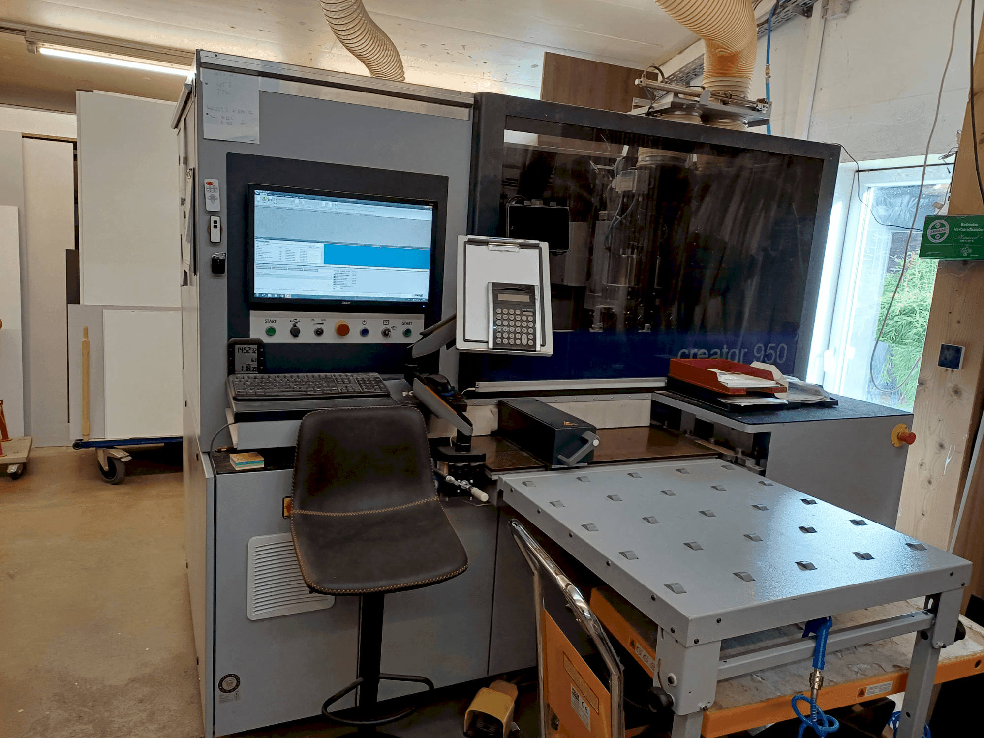 Vista Frontal da FORMAT4 CNC CREATOR 950 máquina