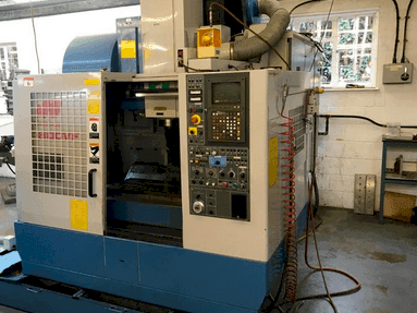 Vista Frontal da Matsuura MC 600 VF máquina