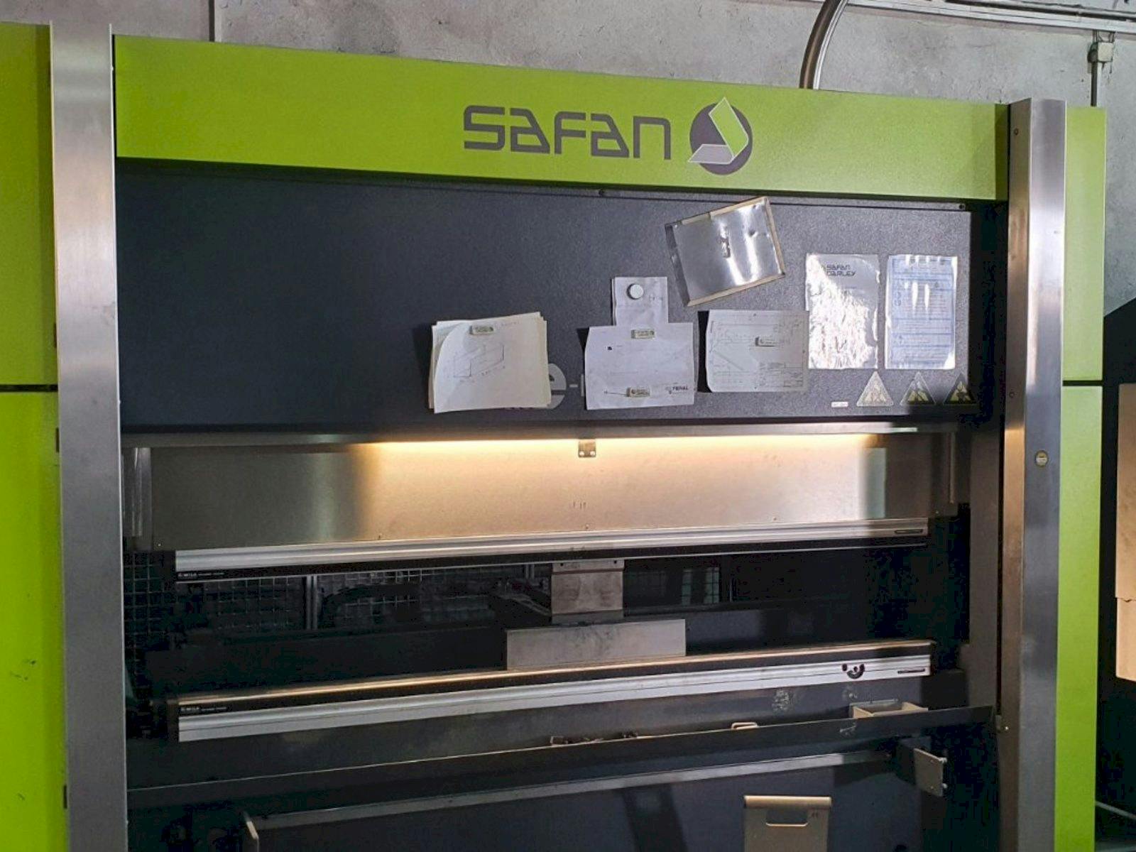 Vista Frontal  da Safan E-brake 50-2050  máquina