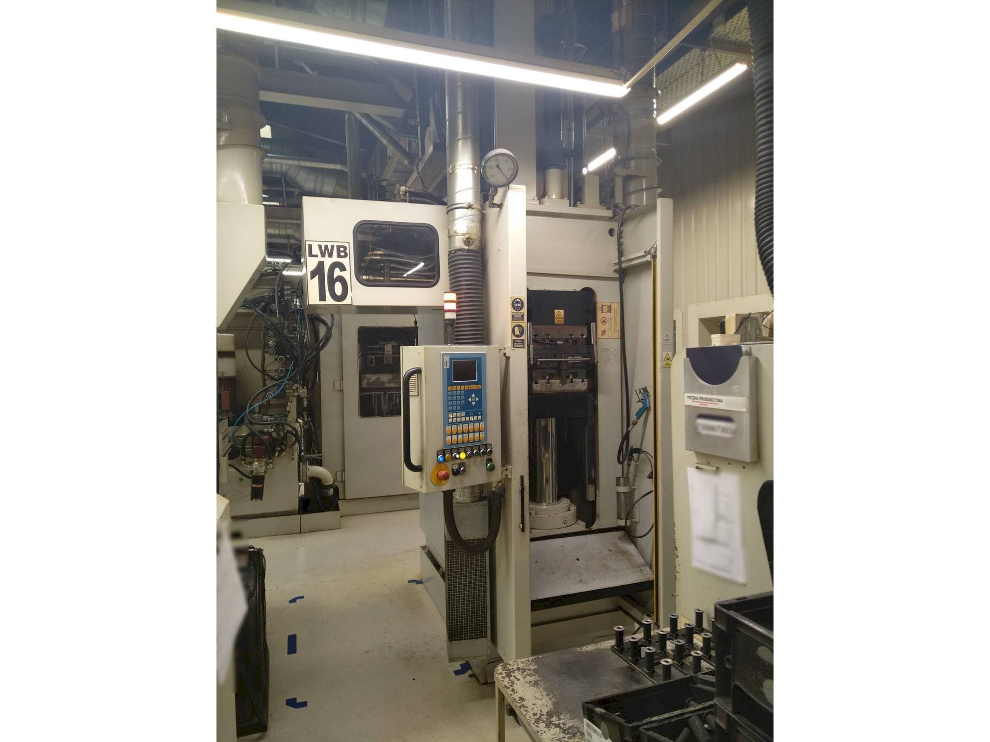 Vista Frontal da LWB STEINL VRE 1100/1000 máquina