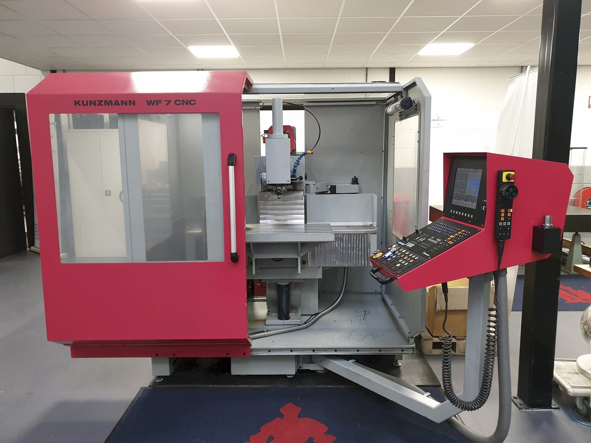 Vista Frontal da KUNZMANN WF 7 CNC máquina