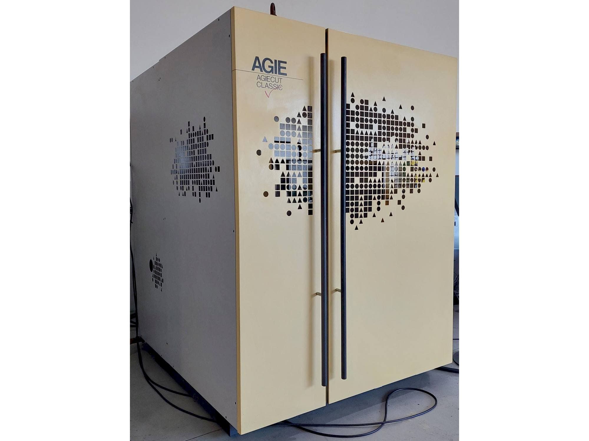 Vista Frontal da AGIE CUT CLASSIC V2 máquina