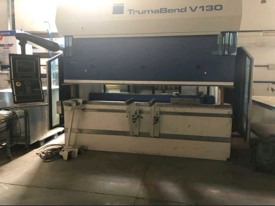 Vista Frontal da Trumpf TrumaBend V130 máquina