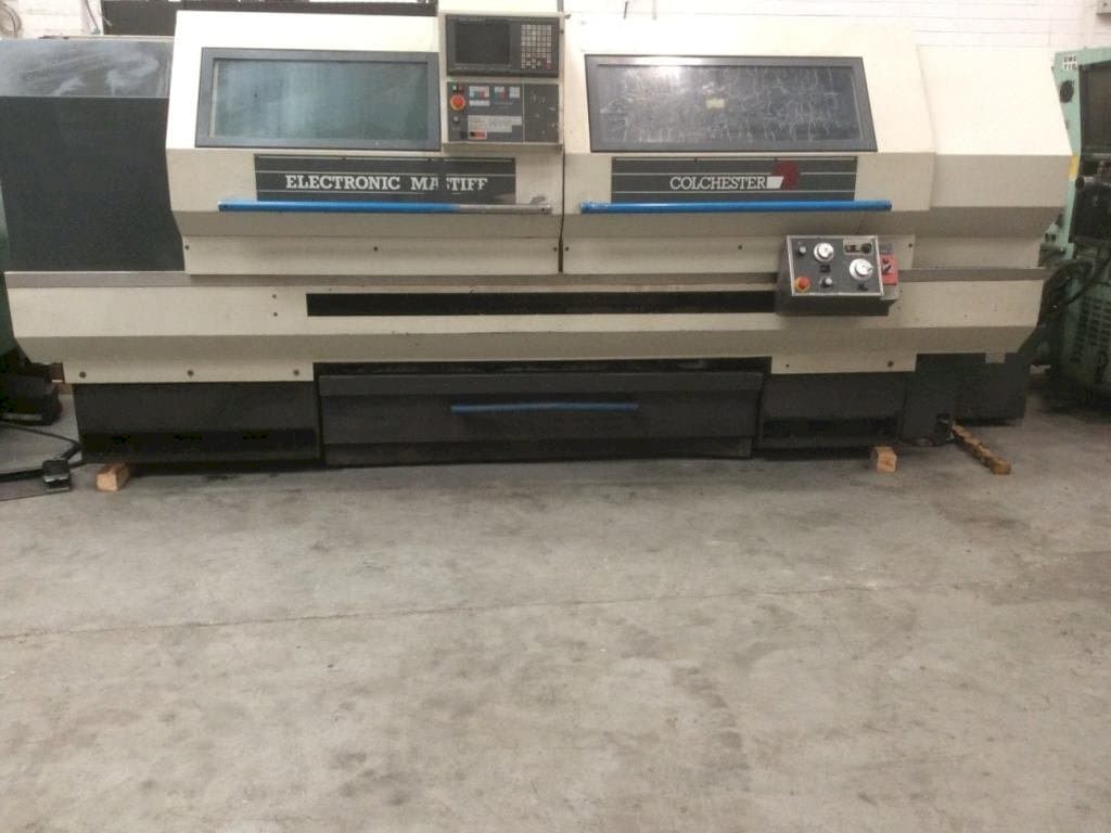 Vista Frontal da Colchester Electronic Mastiff máquina