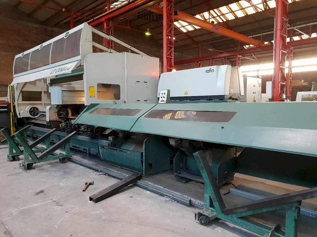 Vista Lateral Esquerda  da BLM ADIGE-SYS LT COMBO  máquina