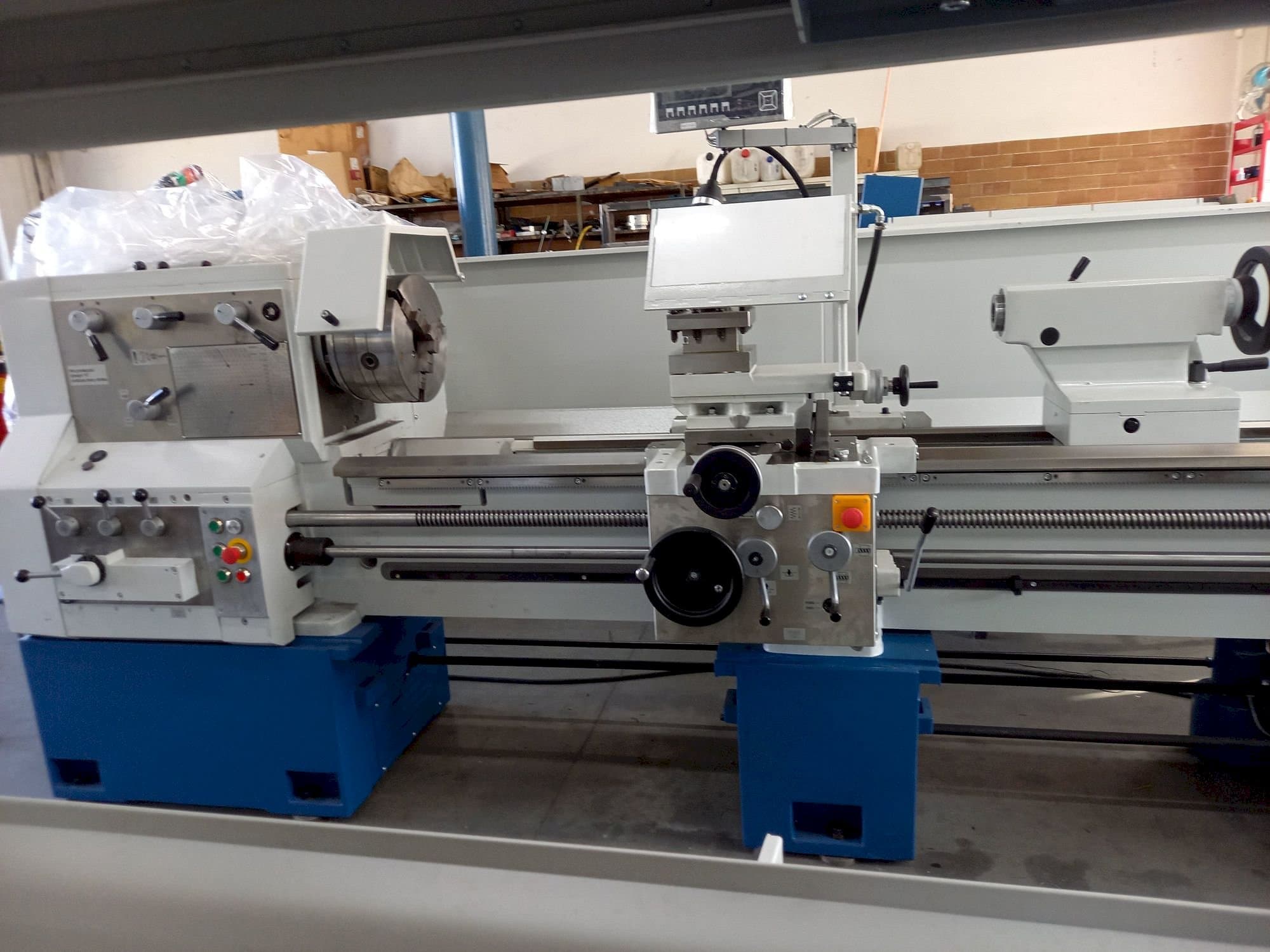 Vista Frontal da TUJ 50M x2000 máquina