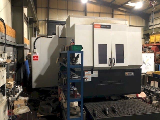 Vista Frontal  da Mazak Integrex 800V/5 II E  máquina