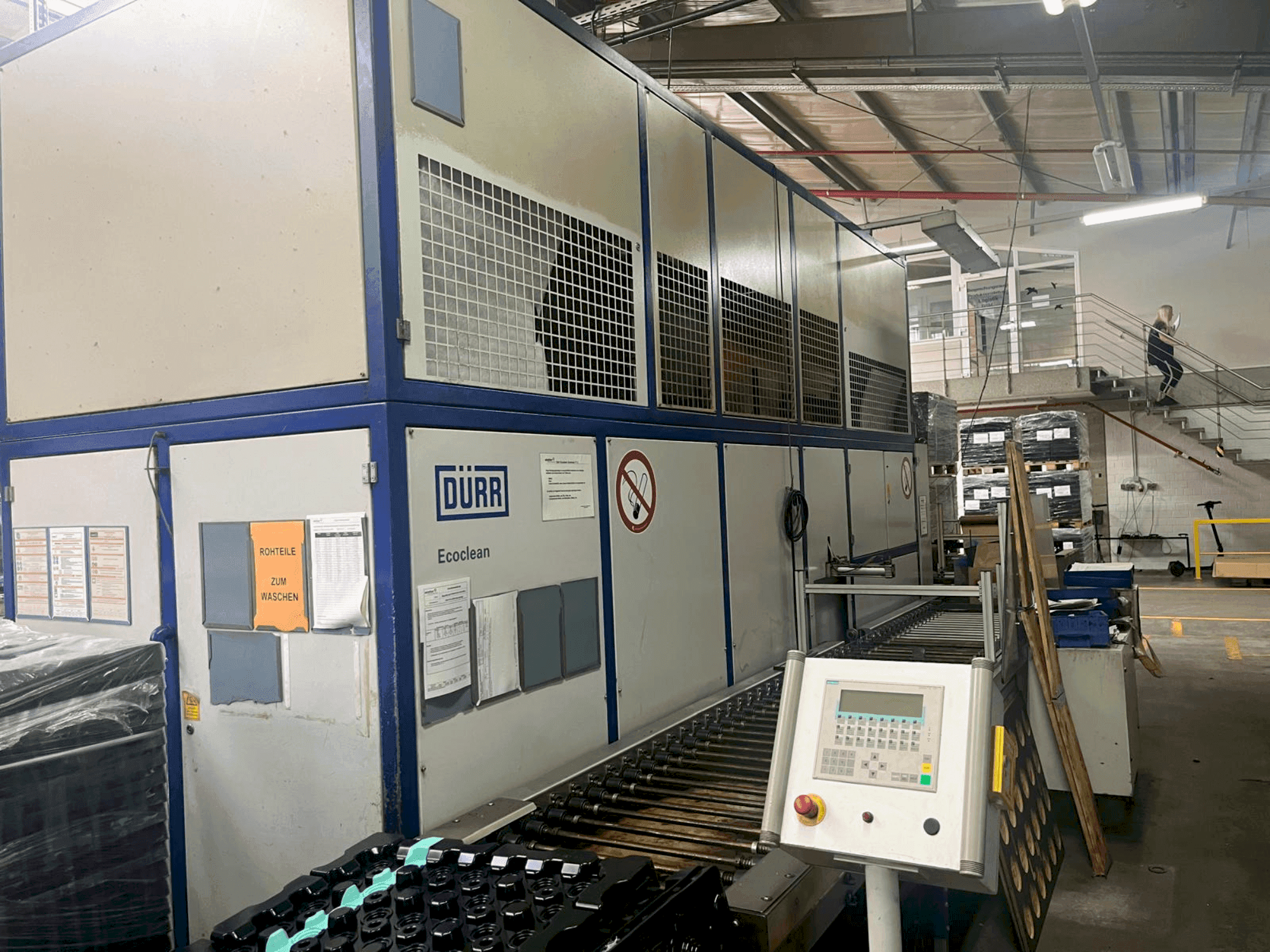 Vista Frontal da DÜRR Universal 71C (2003) máquina