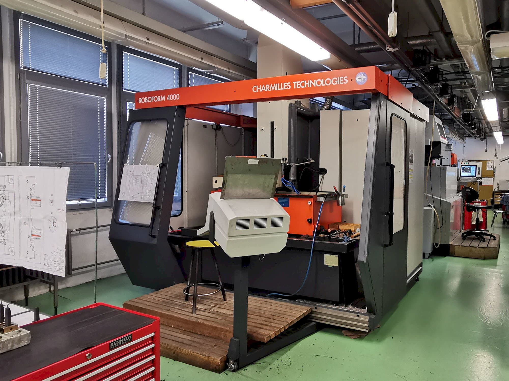 Vista Frontal  da CHARMILLES Roboform 4000  máquina