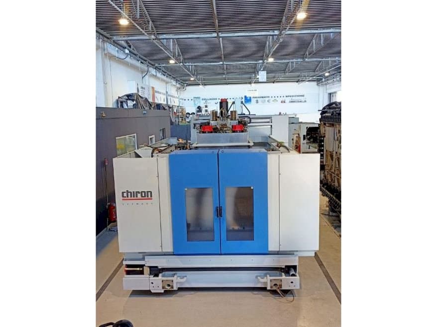 Vista Frontal da CHIRON DZ24 WM HS máquina