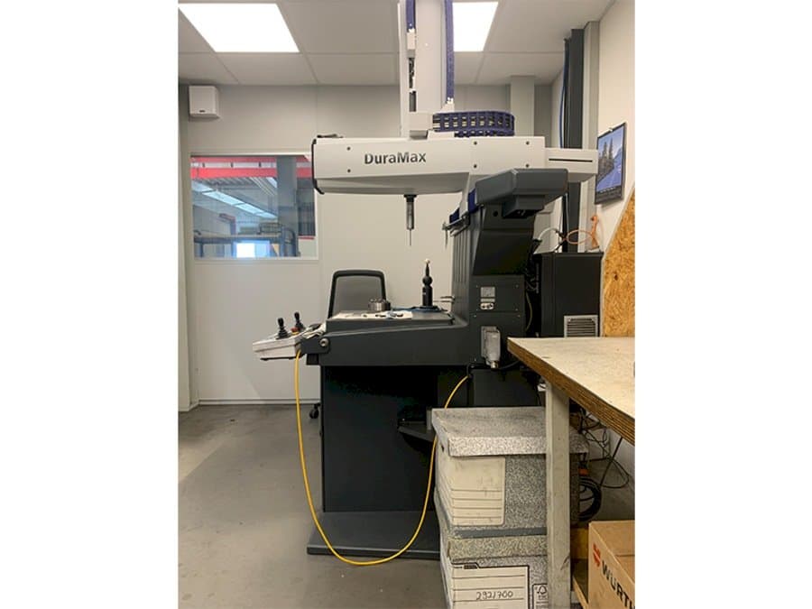 Vista Frontal  da ZEISS Duramax 3-D  máquina