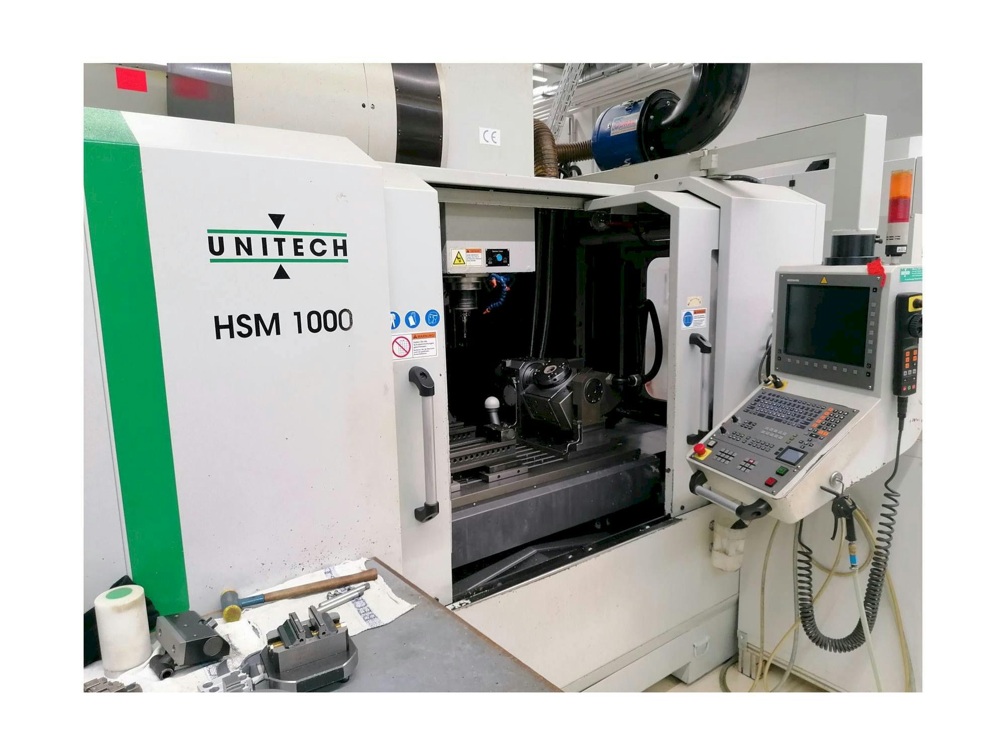 Vista Frontal  da UNITECH HSM1000  máquina
