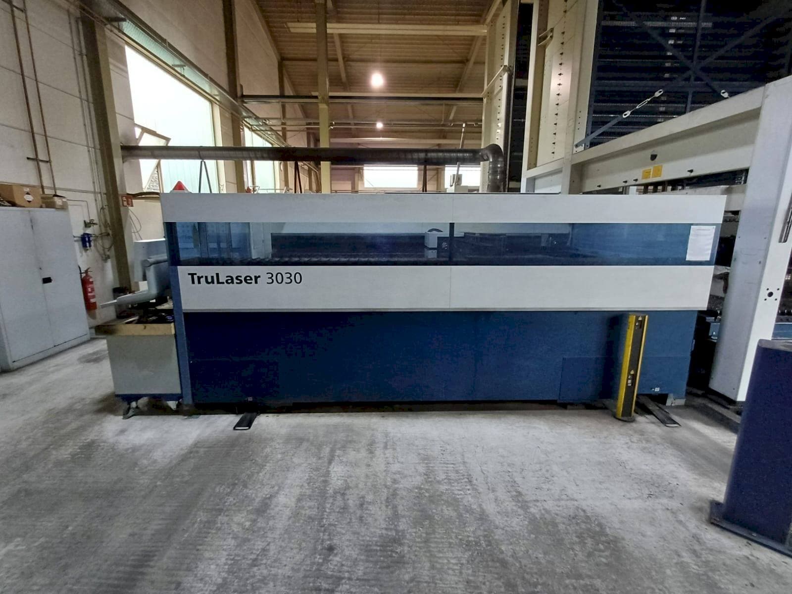 Vista Frontal da TRUMPF TruLaser 3030 máquina
