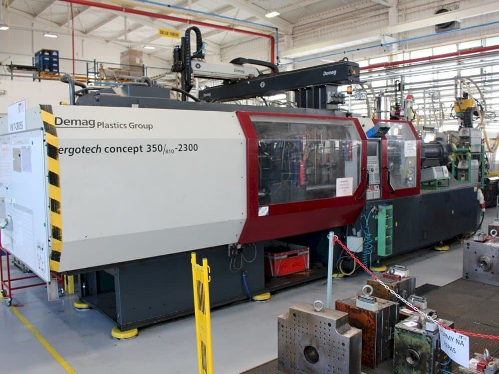 Vista Lateral Esquerda da DEMAG Ergotech 350/810-2300 máquina