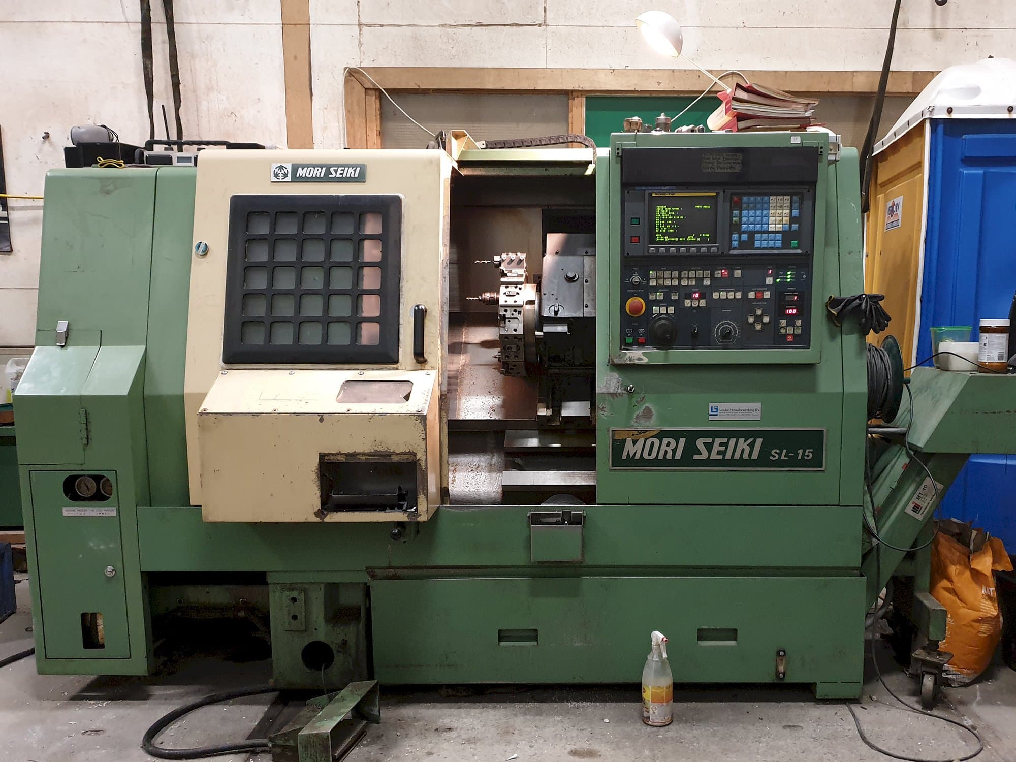 Vista Frontal  da MORI SEIKI SL-15  máquina