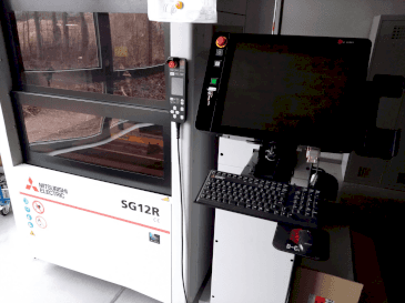 Vista Frontal da Mitsubishi Electric SG12M máquina