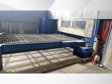 Vista Frontal da TRUMPF TRUMATIC L 4030 máquina