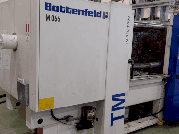 Vista Frontal da Battenfeld TM 270 / 2800 máquina